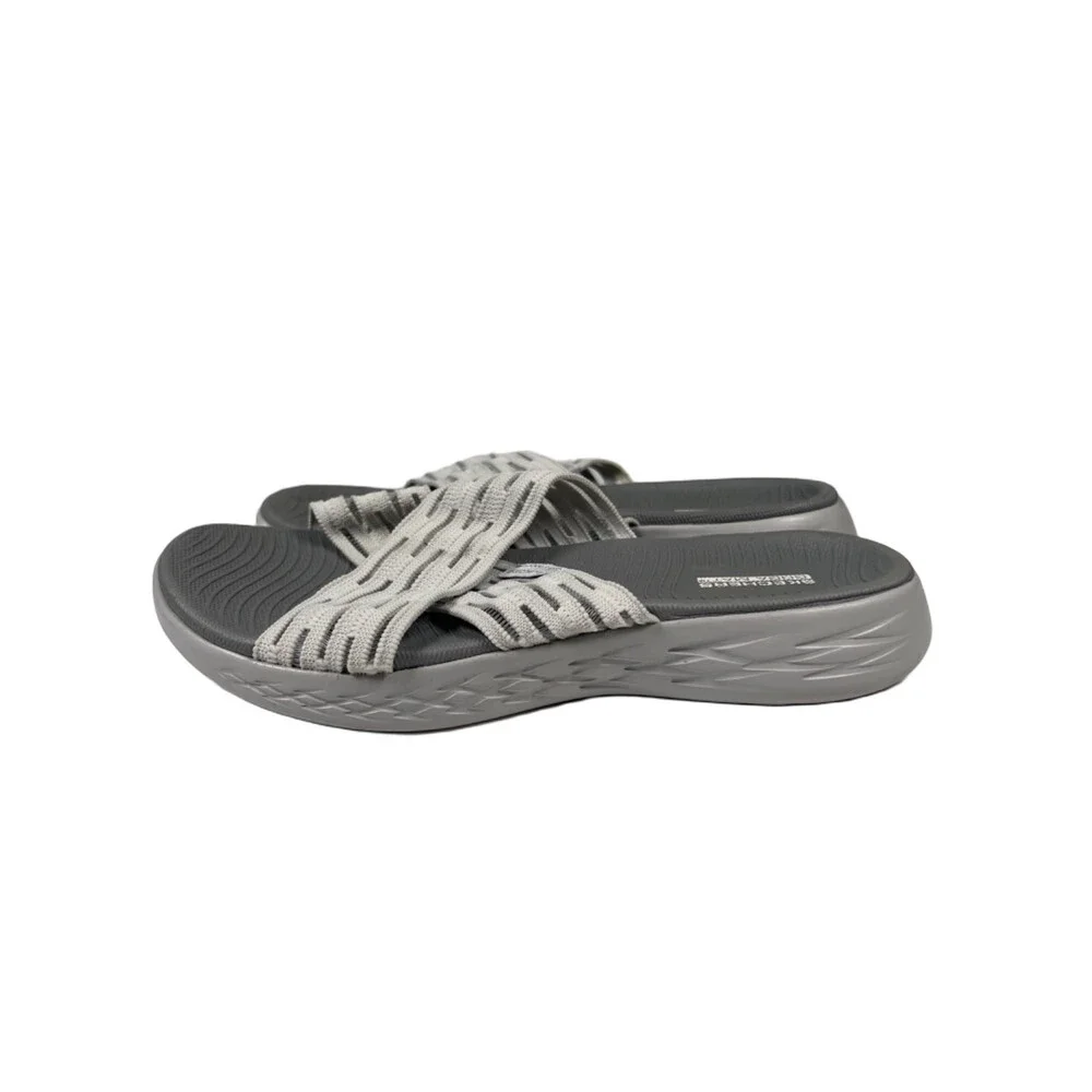 Skechers Women's Gray On The Go 600 Sunrise Slide Sandals - 7